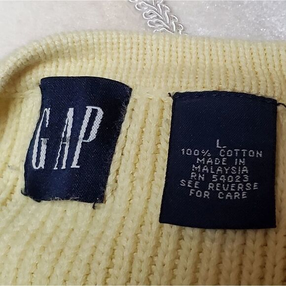 VINTAGE 1990s GAP Butter Yellow Ribbed V-neck Short Sleeve Cropped Sweater Large - Picture 11 of 11